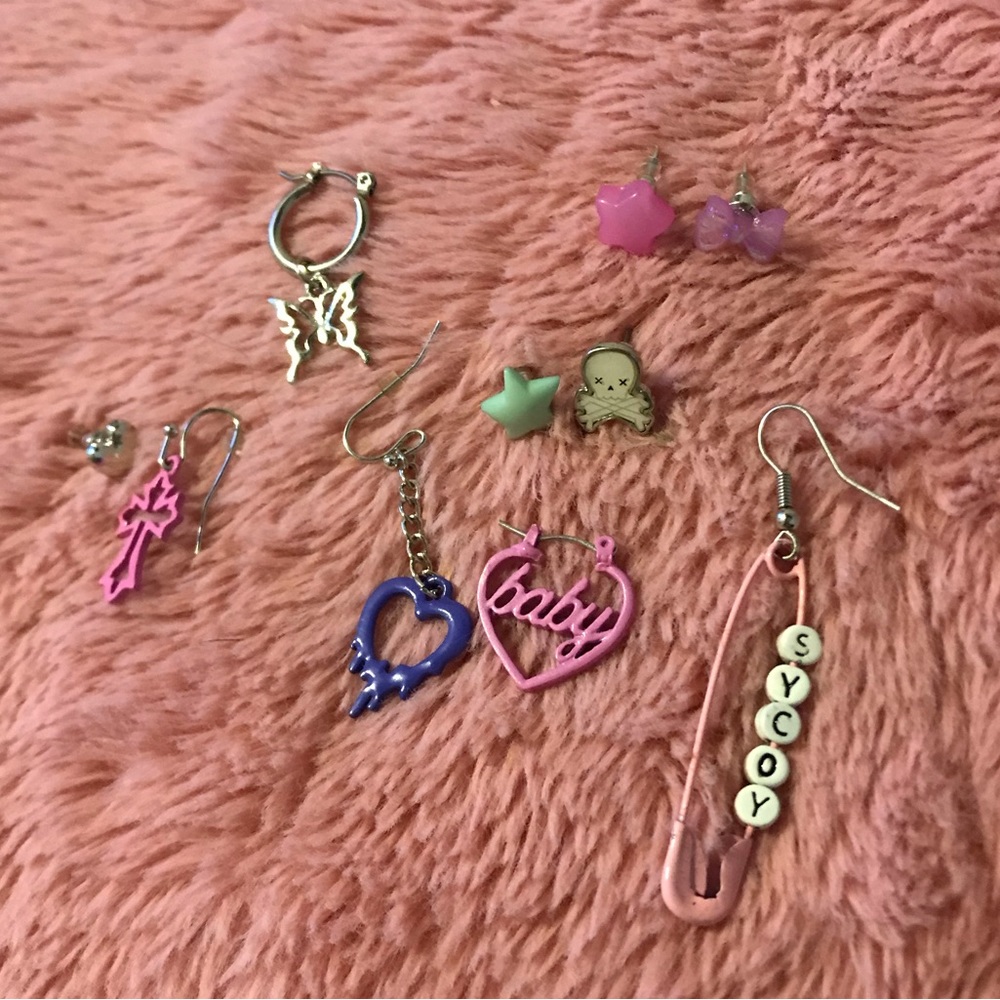 Miscellaneous Hot Topic Earrings